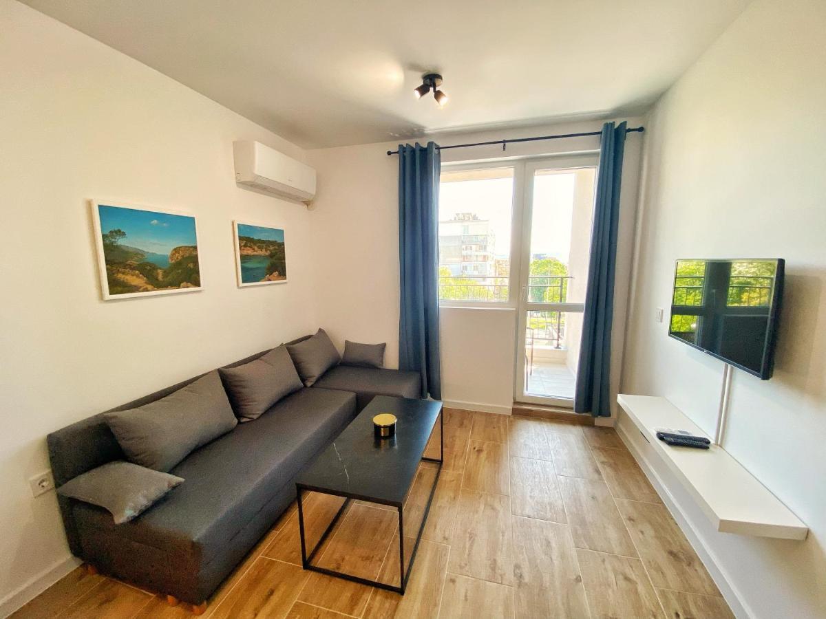 Emma'S Sweet Apartment - Close To Varna Centre Exteriör bild